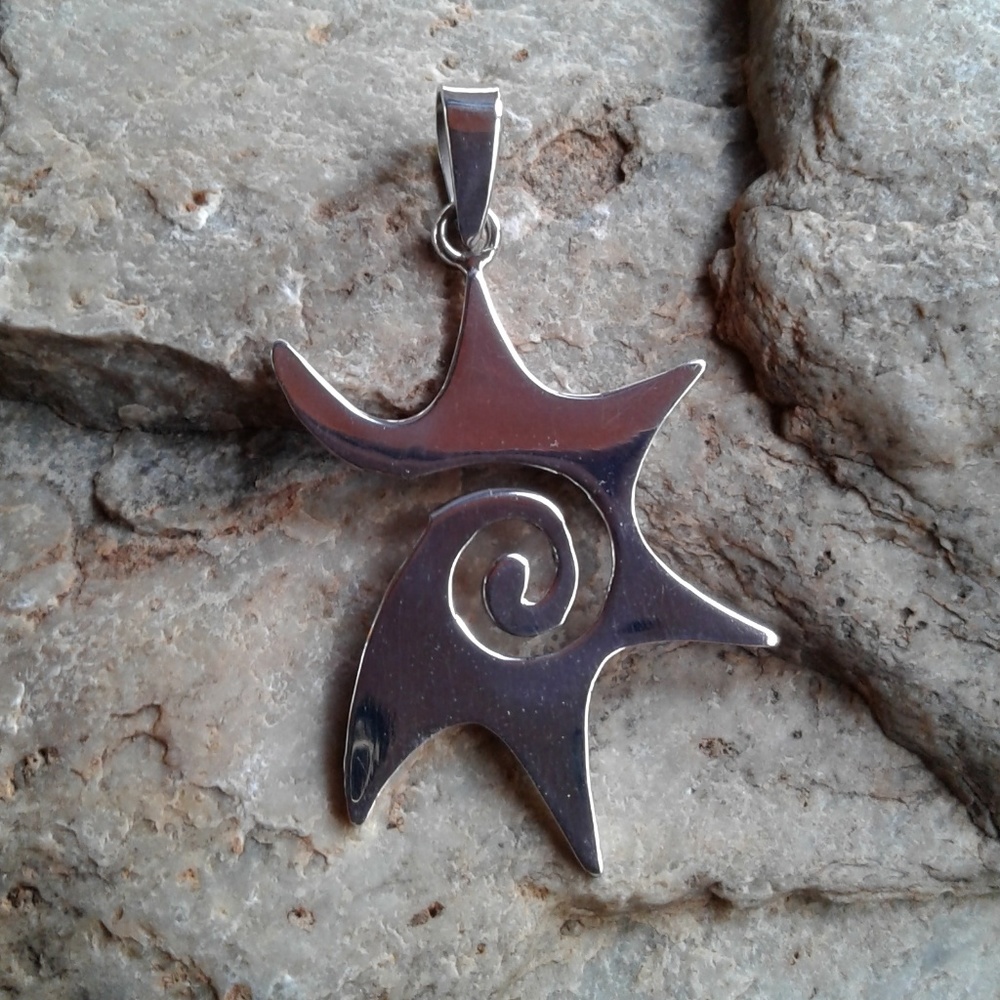 Sterling silver SUN PENDANT - Picture 3 of 12